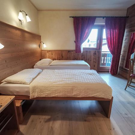 Hotel La Tea Livigno Exteriör bild