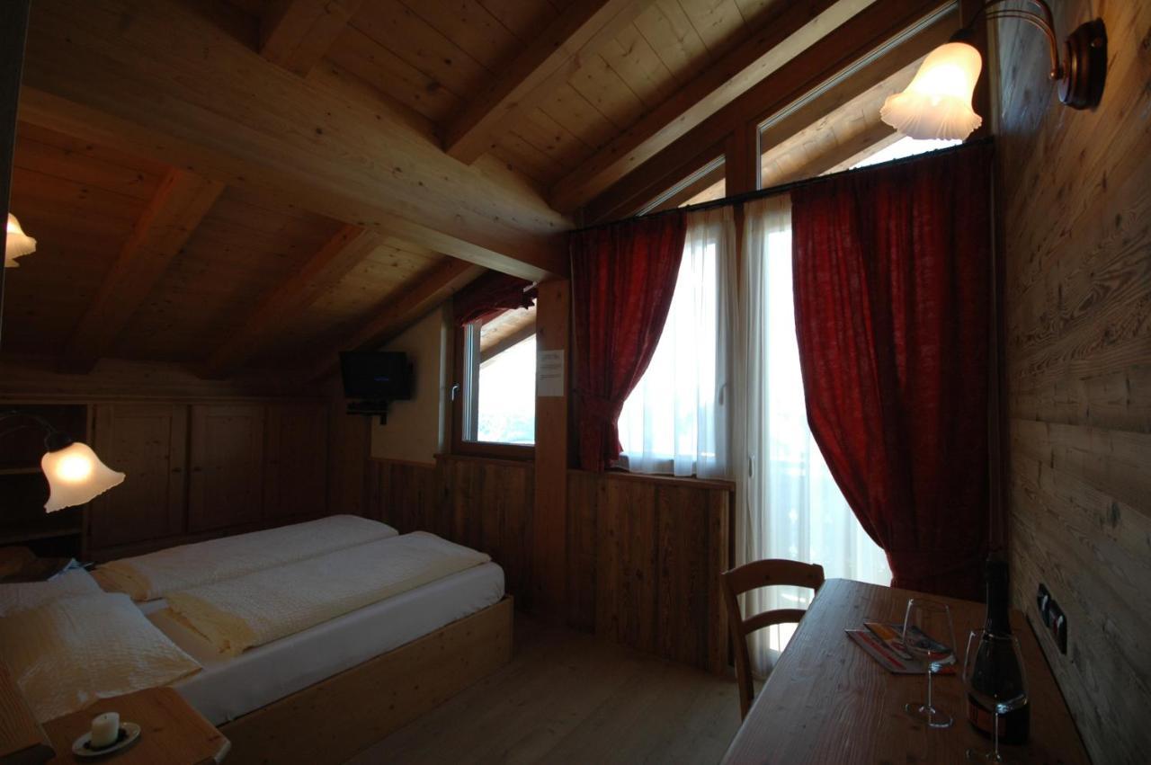 Hotel La Tea Livigno Exteriör bild