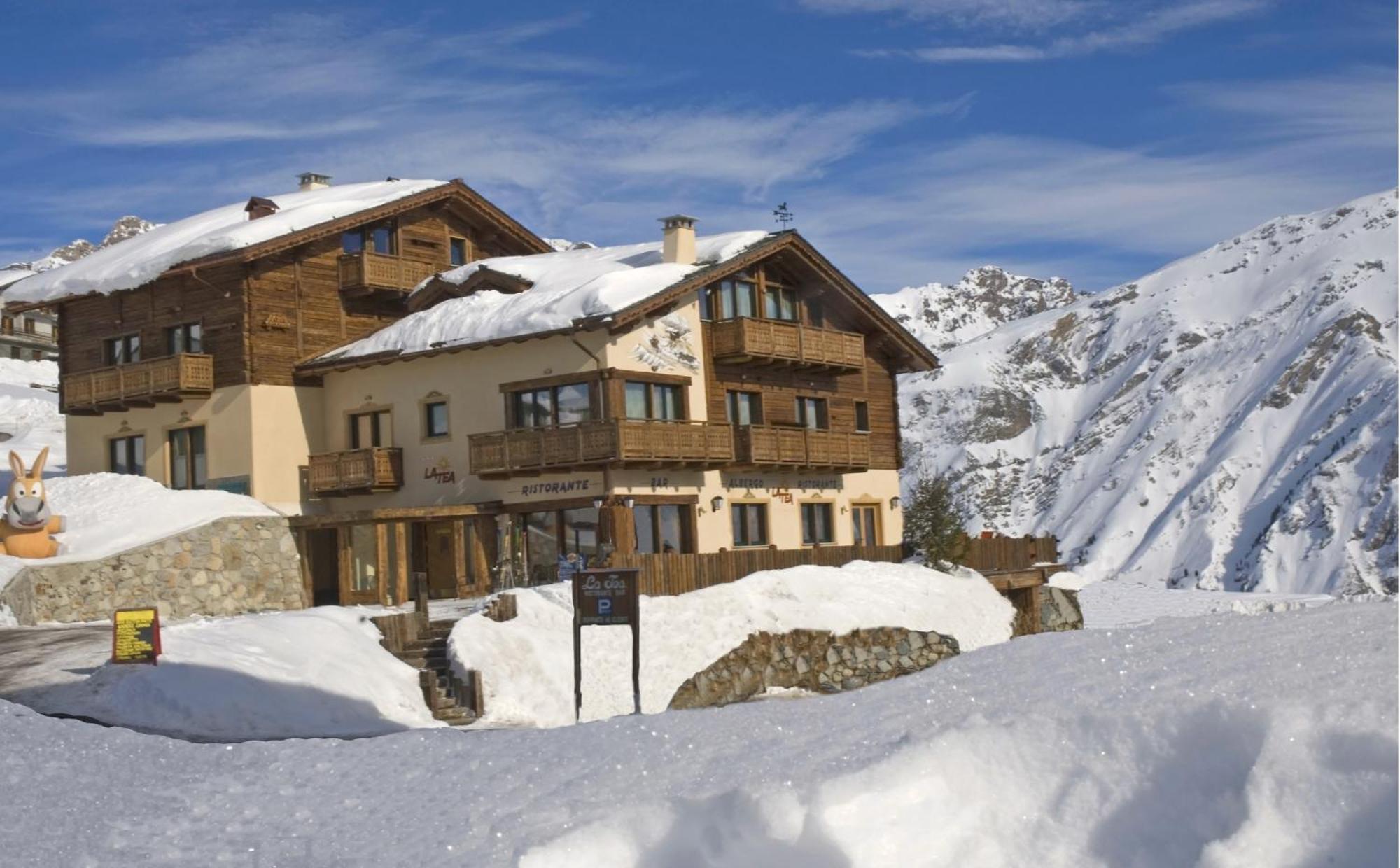 Hotel La Tea Livigno Exteriör bild