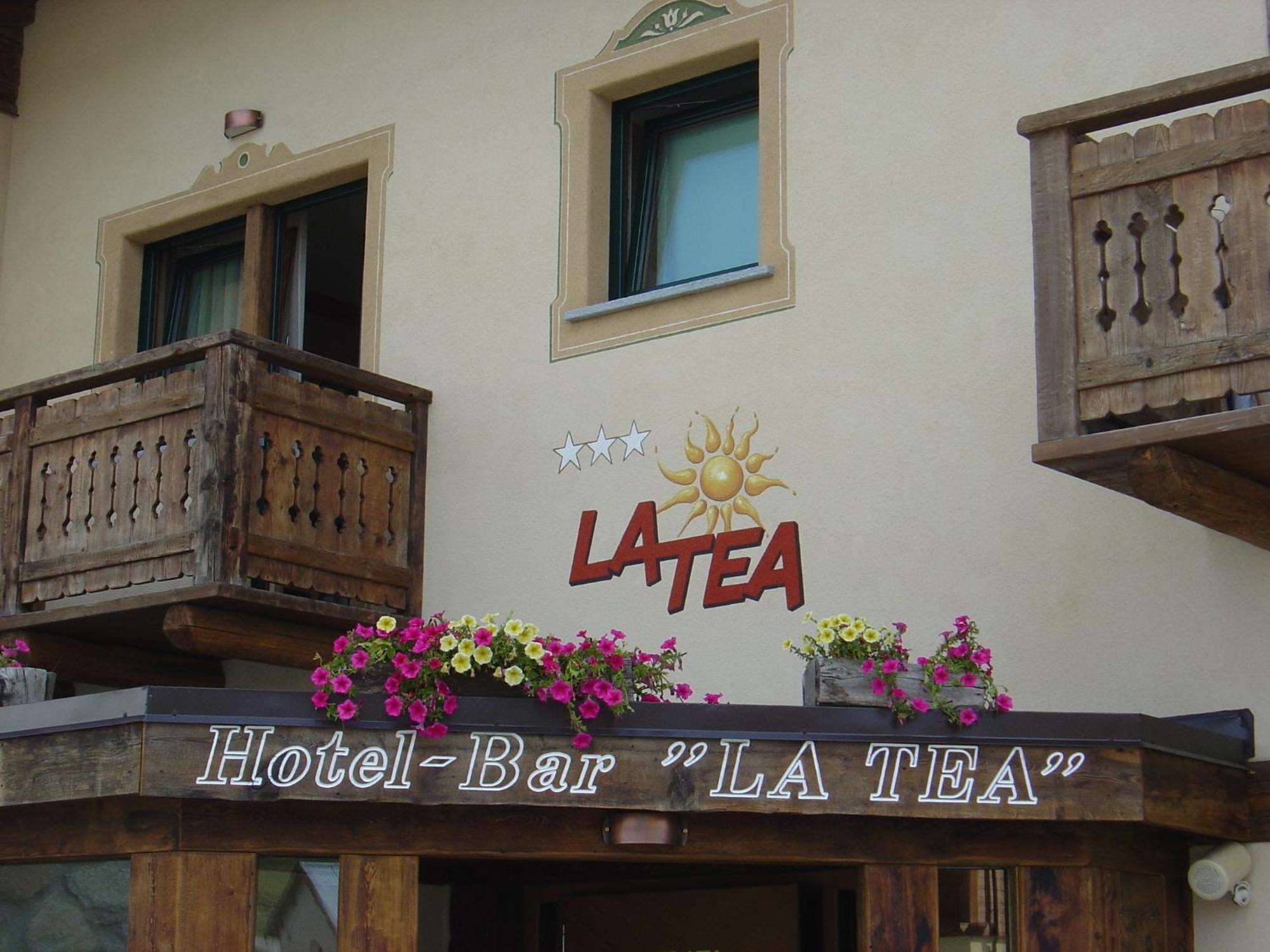 Hotel La Tea Livigno Exteriör bild