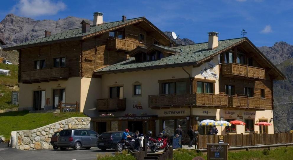 Hotel La Tea Livigno Exteriör bild
